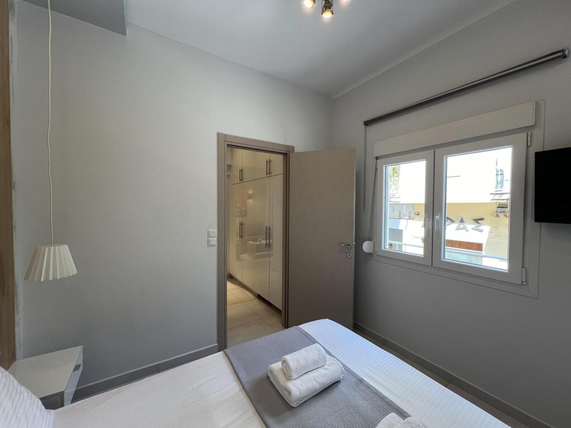 P Deluxe Suites 7 Thessaloniki Buitenkant foto